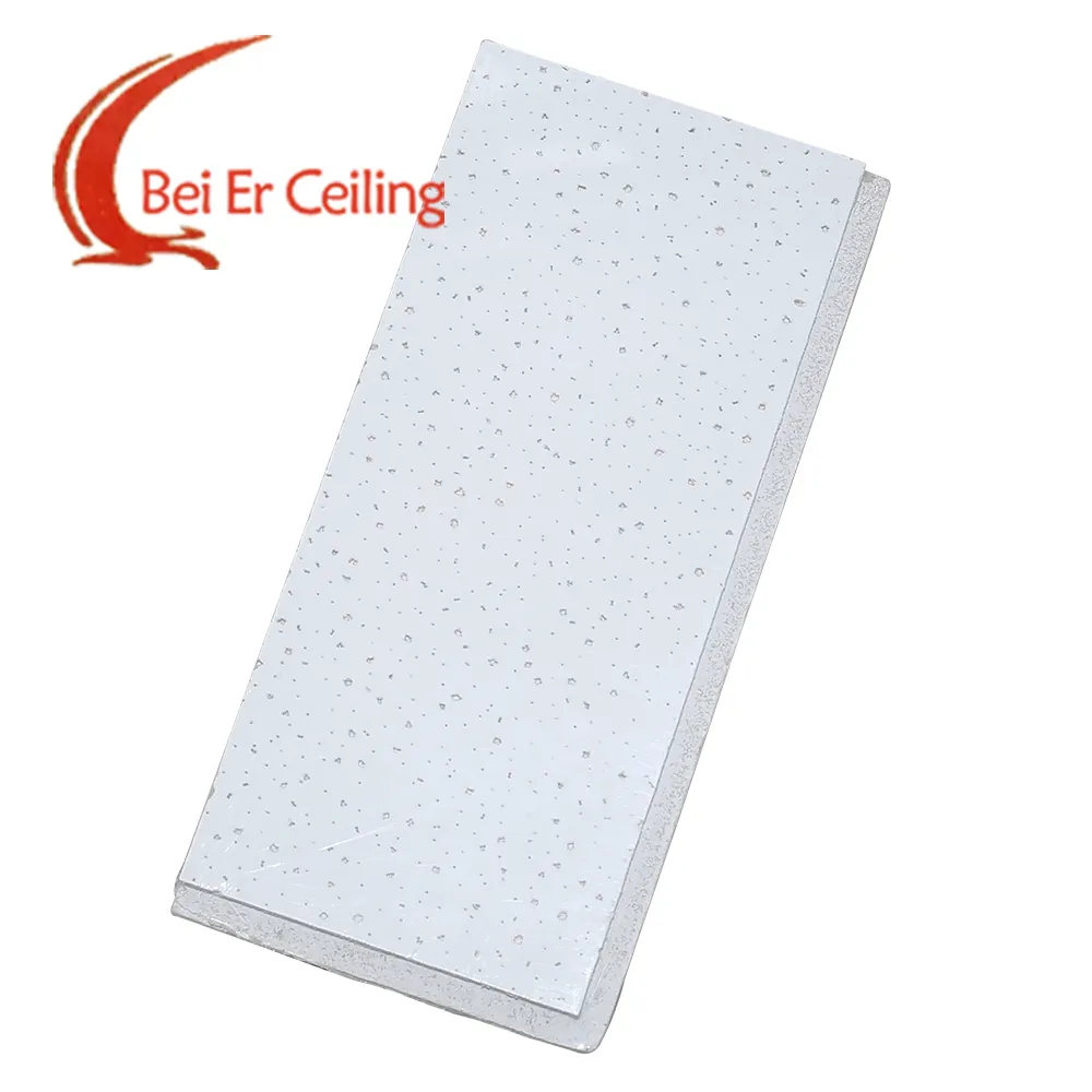 Tablero de techo de fibra mineral personalizado de alta Reflectancia de luz y aislamiento térmico 600x600