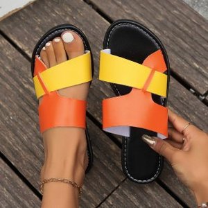 Summer Women's Luxury <b>Slippers</b> Woven Daily Beach Ladies Sandals <b>Slippers</b> New Designer Flat Large Size PU <b>Slippers</b> for Women - Product Image 5