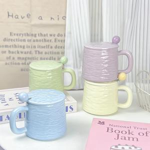 Tasse en céramique élégante avec cuillère – Idéale pour la maison, le bureau, le café, le petit-déjeuner, ou comme tasse de couple - Product Image 5