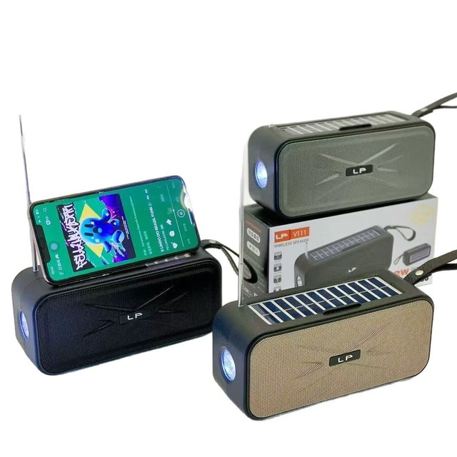 LP-V111 Outdoor Wireless Portable BT Woofer Bass Mini Speaker Active Flashlight Speaker Dual Solar Charging Vintage FM Radio