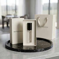 Flacon de parfum neutre de luxe du fabricant, flacon de parfum vide transparent en verre avec vaporisateur et bouchon magnétique