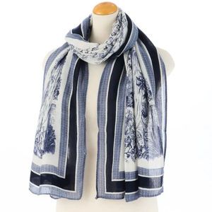 Bufanda cuadrada grande con estampado de estambres de poliéster de doble cara para mujer, chal grueso de oficina en blanco y negro de alta gama para invierno - Product Image 1