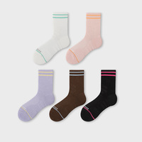 Chaussettes de sport pour jeunes femmes, prix d'usine, logo et couleurs personnalisés, chaussettes de printemps pour la course à pied et le cyclisme
