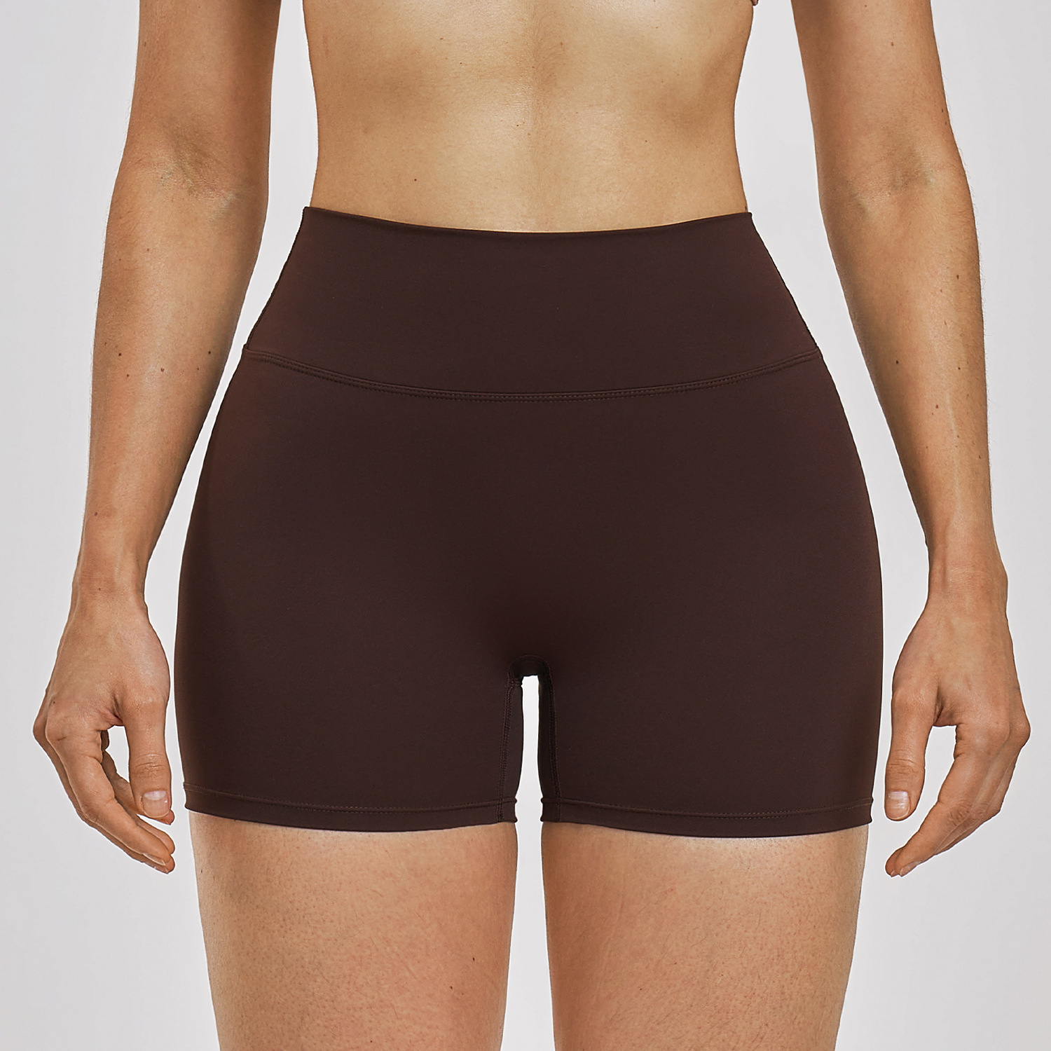 Short marron foncé