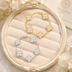 <span class=keywords><strong>Bracelet</strong></span> fleur à cinq pétales entièrement serti <span class=keywords><strong>de</strong></span> diamants français, incrusté <span class=keywords><strong>de</strong></span> zircon, style luxe léger, <span class=keywords><strong>bracelet</strong></span> fleur haut <span class=keywords><strong>de</strong></span> gamme - Product Image 1