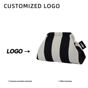 <span class=keywords><strong>กระเป๋า</strong></span>ผ้าถักโครเชต์สำหรับผู้หญิง<span class=keywords><strong>กระเป๋า</strong></span>ถือคลัทช์แบบเกี๊ยว<span class=keywords><strong>กระเป๋า</strong></span>เมฆกระเป๋าเครื่องสำอางแบบลำลอง<span class=keywords><strong>กระเป๋า</strong></span>แต่งหน้า - Product Image 5