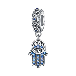 Venta al por mayor de colgantes de cobre blanco prefabricados con diseño de Ojo de Fátima, accesorios para pulseras y joyería DIY - Product Image 1