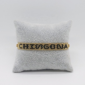 Venta al por mayor Miyuki Seed Bead pulsera tejida hecha a mano Bohemia trenzada letra inicial Chingona joyería de moda pulseras ajustables - Product Image 3