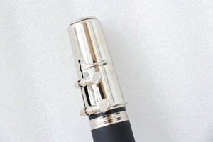 Clarinete OEM G de 20 teclas con sistema alemán, cuerpo de goma dura, placa de níquel, baquelita, ébano, ABS, múltiples opciones de madera para tono - Product Image 5