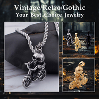 Offre Spéciale à la mode Punk Style 316L acier inoxydable crâne moto pendentif 18k plaqué or Soul Chariot hommes Rock collier