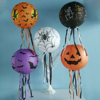 Lanterne en papier décorative d'Halloween pliable avec pompons, thème citrouille, accessoires de décoration de fête festive, araignées, chauves-souris, squelettes faits à la main