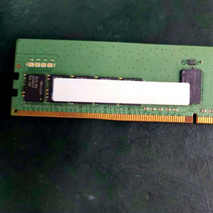 หน่วยความจำเซิร์ฟเวอร์ DDR4 16G 3200MHz REG M393A2K43EB3 ECC - Product Image 2