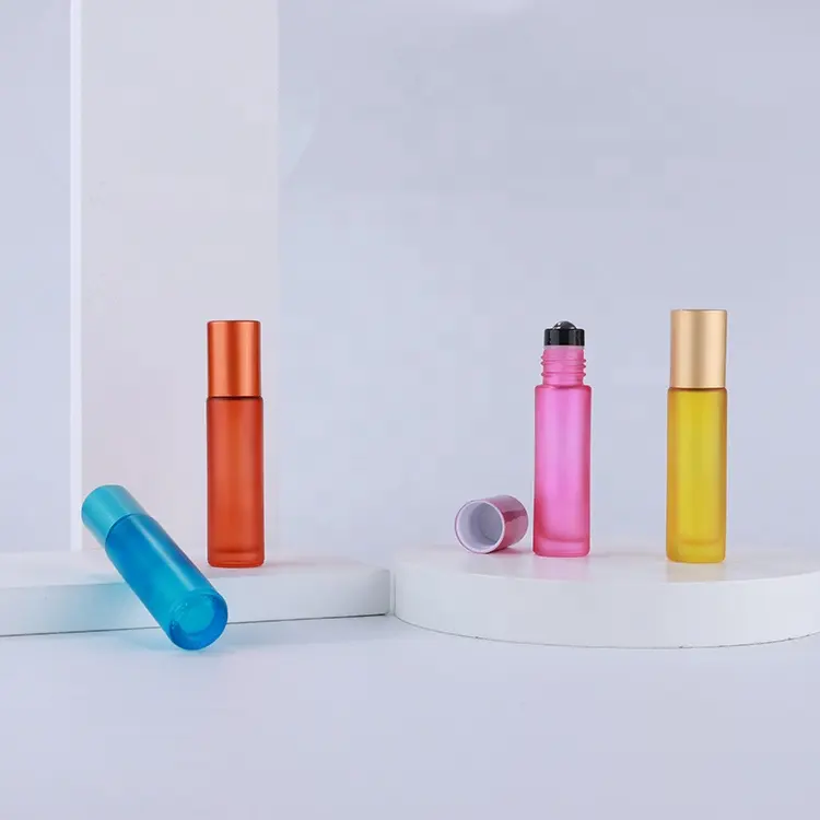 10 мл маленький многоразовый рулон на бутылке Матовый красочный стеклянный рулон на бутылке с роликовым шариком из нержавеющей стали