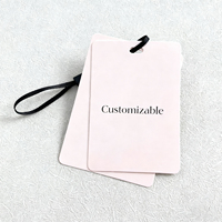 Étiquettes de vêtements en papier de qualité supérieure pour vêtements pour hommes en Europe, logo personnalisé, étiquette suspendue, étiquette de vêtement