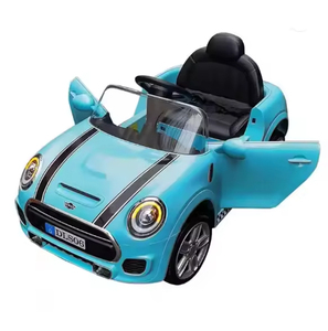 Une <span class=keywords><strong>voiture</strong></span> électrique à deux moteurs et alimentée par batterie, utilisée par des enfants. - Product Image 3