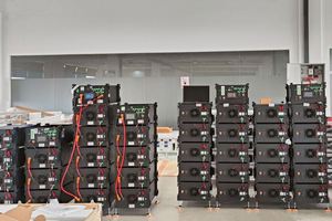 แบตเตอรี่ลิเธียมสำรองพลังงานแบบแร็ค KEVOLT HV ความจุ 40kWh 60kWh 80kWh แบตเตอรี่ LiFePO4 สำหรับเก็บพลังงานภายในบ้าน - Product Image 5