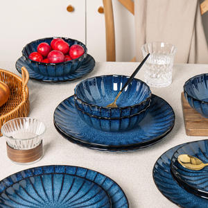 Set di Stoviglie Moderno ed Elegante con 12 Pezzi a Motivo Floreale, <span class=keywords><strong>Servizio</strong></span> Personalizzato in Ceramica per 4 Persone, <span class=keywords><strong>Piatti</strong></span> e Ciotole Antigoccia - Product Image 4