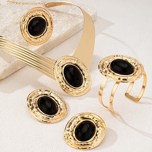 Kaimei 2026 신상품 트렌드 새로운 블랙 보석 칼라 귀걸이 팔찌 세트 보헤미안 보석 금도금 블랙 수지 목걸이 - Product Image 3