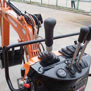 Miniexcavadora Hidráulica Changlin con Brazo Oscilante, 1 Tonelada (1720 lb), Pequeña Excavadora para Granjas, Jardines y Parques - Product Image 6