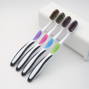 <span class=keywords><strong>Brosse</strong></span> à dents adulte avec fonction de nettoyage de la langue Poils moyens <span class=keywords><strong>ou</strong></span> durs Carte blister individuelle d'usine professionnelle - Product Image 5