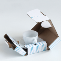 Boîtes d'expédition d'emballage en papier ondulé brun rigide avec intérieur carte de support écologique pour emballage de protection de tasse