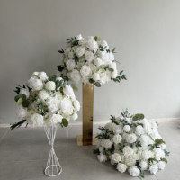 Vente en gros d'usine OEM Boule de fleur de rose blanche artificielle Boule de fleur colorée Centre de table pour décoration de mariage