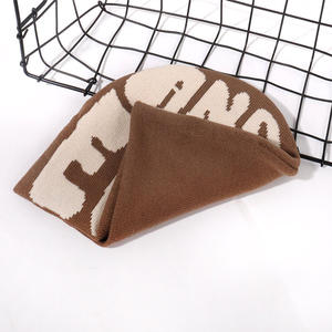 หมวกบีนนี่ถักผ้าแจ็คการ์ดลายตัวอักษร<span class=keywords><strong>น่า</strong></span><span class=keywords><strong>รัก</strong></span>สำหรับผู้หญิงผู้ชาย - Product Image 3