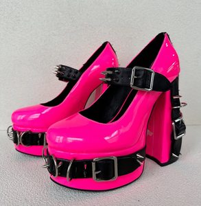 Moda perçinler siyah toka kayış pompaları yuvarlak ayak platformu kalın yüksek topuk ayakkabı kadın elbise Sandal pembe büyük boy - Product Image 5