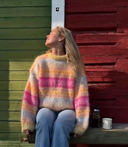 Cardigan en tricot épais fait main pour femme, taille plus, tricoté à la main, crochet d'hiver personnalisé - Product Image 2