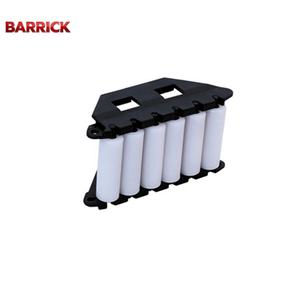 بكرة بلاستيكية جانبية قابلة للتعديل من نوع Barrick D628 لتقليل الاحتكاك، مبيعات مباشرة من المصنع، مناسبة لحواجز الحماية الكروية في السير الناقل - Product Image 1