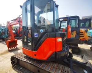 Mini-excavatrice sur chenilles HITACHI ZX50U d'occasion en bon état, 5 tonnes, moteur Yanmar 29,8 kW avec boîte de vitesses, moteur PLC, pompe - Product Image 5