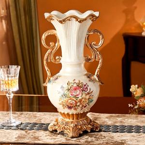 Cerámica de venta directa de fábrica con tapa de aleación
El florero de lujo dorado
Jarrón decorativo personalizado de Oriente Medio y Kazajstán - Product Image 4