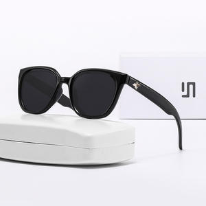 แว่นกันแดดผู้หญิง Gm กรอบพีซีสีดำ เลนส์โพลาไรซ์ยูวี 400 ประเภท 3 กล่องบรรจุภัณฑ์ - Product Image 1