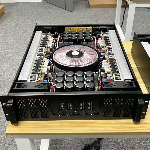 3U TD-grade Professional 4-channel 2000W Power Amplifier with High Current Toroidal Transformer, Suitable for Party Stages.