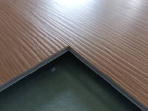 Plancher en vinyle SPC Unilin Click de 5,5 mm en matériau vierge profondément gaufré bois-plastique avec sous-couche IXPE - Product Image 5