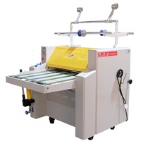 Feuille de prix usine de SWFM720A pour rouler la machine de plastification de largeur de papier de 690mm Machine à plastifier manuelle de taille A2 avec fonction d'enroulement