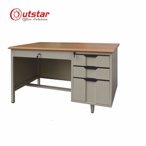 Bureau d'ordinateur confortable avec structure en acier et tiroirs verrouillables - Product Image 2