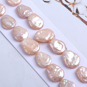Source en gros de perles d'eau douce naturelles baroques de 15 à 17 mm en forme de toilettes, perles en vrac associées à des perles naturelles roses et violettes - Product Image 4