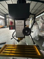Machine de perçage et de fraisage verticale RUNSHENG ZX50C, multifonctionnelle, alimentation automatique des outils, affichage numérique, broche légère MT4