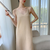 Elegantes Damen-Maxikleid aus 100% Kaschmir mit V-Ausschnitt, dünnen Trägern, ärmellos, lang, weich und vielseitig zum Schichten geeignet