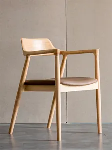 Оптовая продажа с завода, стул из массива дерева для столовой, стул из ясеня и дерева с кожаным сидением для дома и офиса