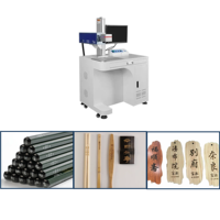 Machine de marquage laser CO2 à tube métallique RF 30W 60W 100W 600x600mm 900x600mm avec cabinet fermé pour le marquage du bois, de l'acrylique et du cuir
