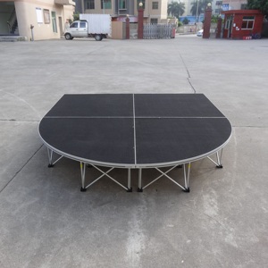 Escenario portátil plegable de aluminio para presentaciones musicales - Product Image 2