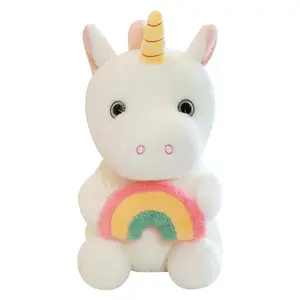 Tenir arc-en-ciel licorne poupée en peluche fille lit pour accompagner dormir poupée mignon département de la décoration de la maison usine en gros