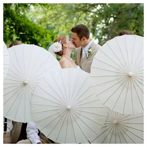 Parapluie droit manuel de haute qualité en papier huilé blanc, fait main, avec manche en bois, pour décoration de mariage, cadeaux et fêtes - Product Image 1