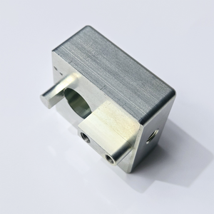 CNC-Bearbeitungs teile Direkt ab Werk CNC-Teile Cnc 4030z Rahmenteile Hochpräzises Aluminium - Product Image 2