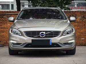 Prêt à être expédié pour <span class=keywords><strong>V60</strong></span> 2015 <span class=keywords><strong>T5</strong></span> Smart Edition Conduite à gauche Sièges en cuir Turbo SUV Voiture d'occasion - Product Image 2