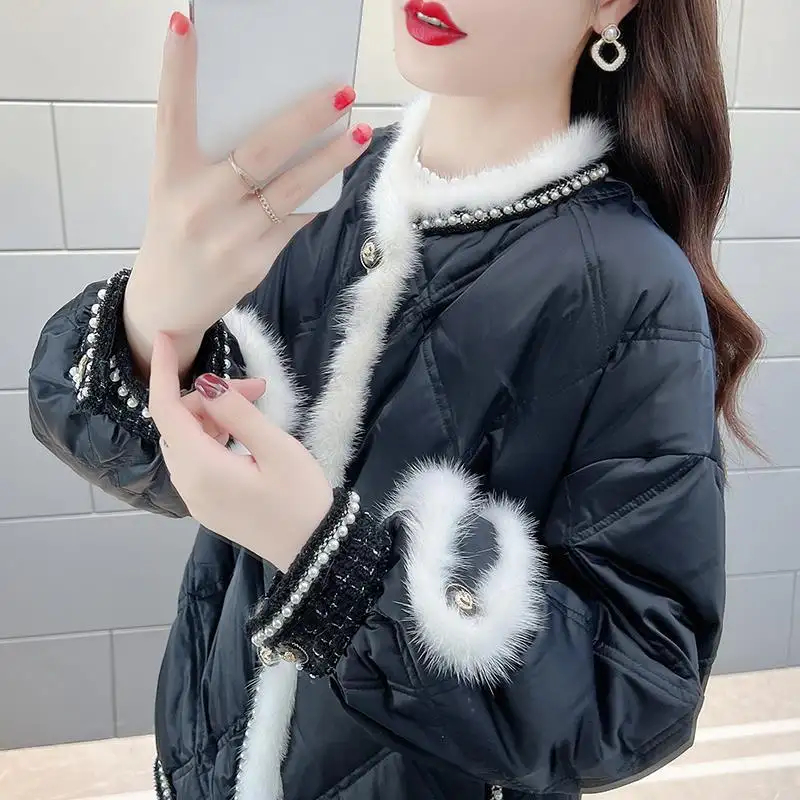 Wholesale Women Winter coats Fashion Clothing Plus Size Winter Ladies Faux Fur goose outwear Coat