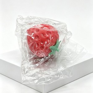 Ventilation and Stress Relief Flour Strawberries Squeezing Fun Fruit Extrusion Toy Soft and Chewy Q-like Stress Relief <strong>Magic</strong> - Product Image 5