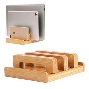Soporte Vertical Ajustable para Portátil de Madera Natural con 3 Ranuras para Computadora, Tableta, Teléfono para Dispositivos de hasta 5 Pulgadas de Grosor - Product Image 1